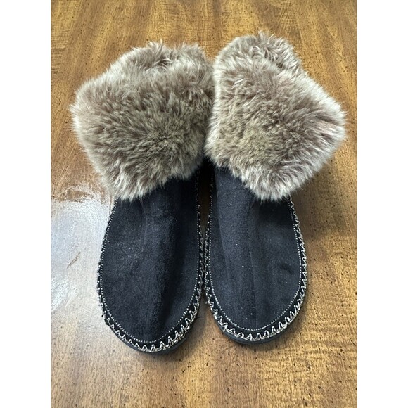 isotoner Shoes - ISOTONER Pine Ridge Faux Fur Cuff Suede Brown Embroidered Bootie Slippers 9-10